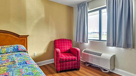 2 Double Beds Nonsmoking