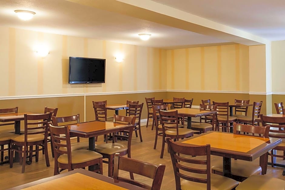 Days Inn by Wyndham Daytona Beach Speedway