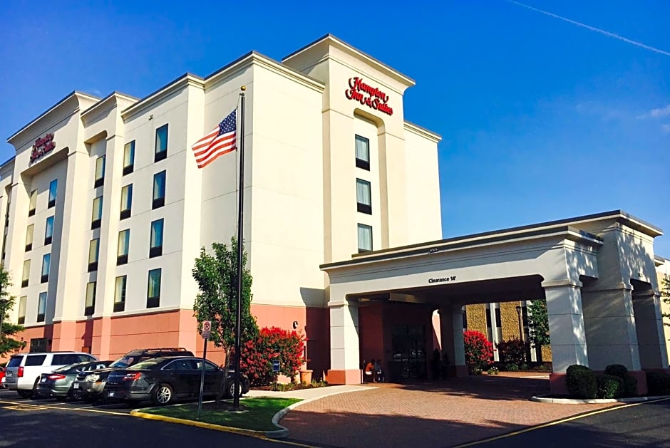 Hampton Inn By Hilton And Suites Chesapeake-Battlefield Blvd