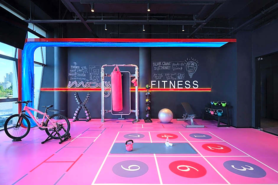 Moxy Ningbo Old Bund
