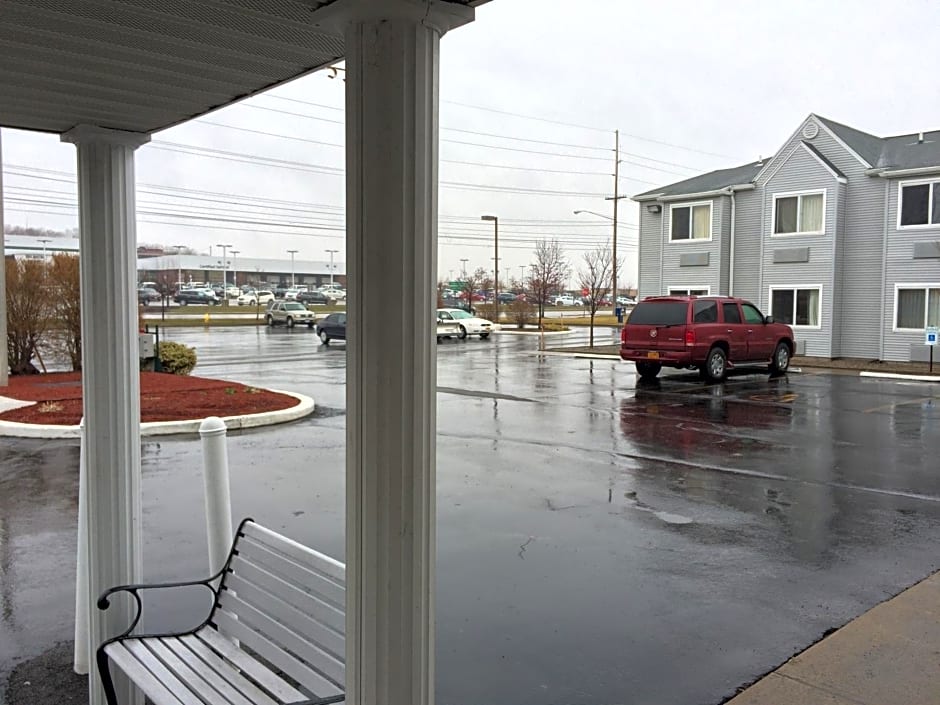 Baymont by Wyndham Henrietta/Rochester
