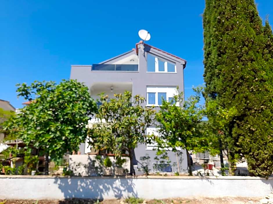 Apartman prvi red do mora