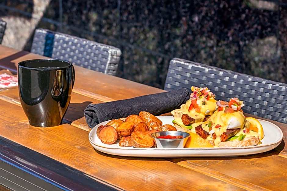 Best Western Plus Sands