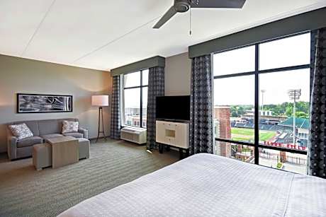 King Studio Suite with Ballpark View - Non-Smoking