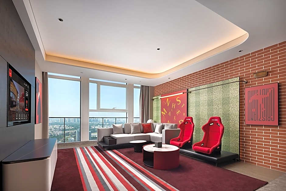 Radisson RED Guangzhou South Railway Station