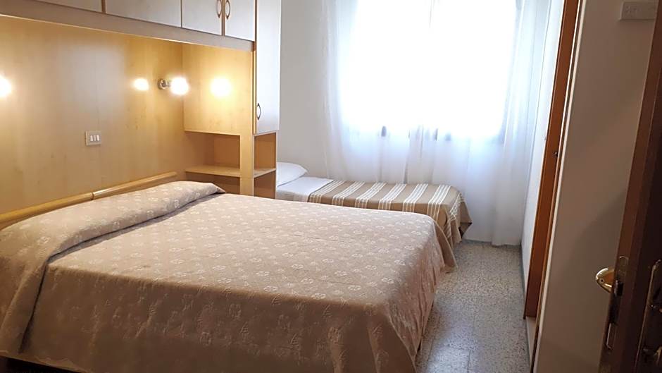 Hotel Villa Dina