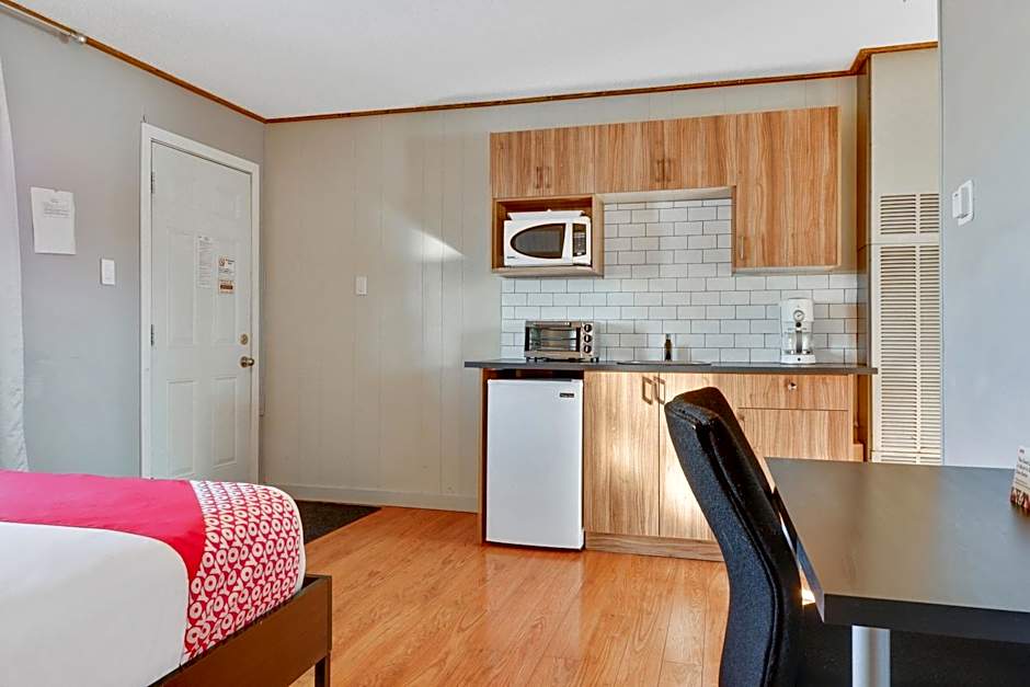 Hotel Bethel - Fort MacLeod, AB