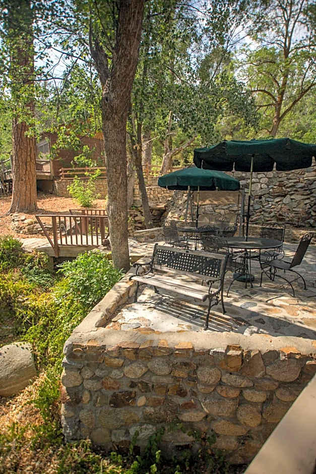 Quiet Mind Lodge, Spa & Retreat Sequoias