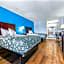 Super 8 by Wyndham Portsmouth - Norfolk