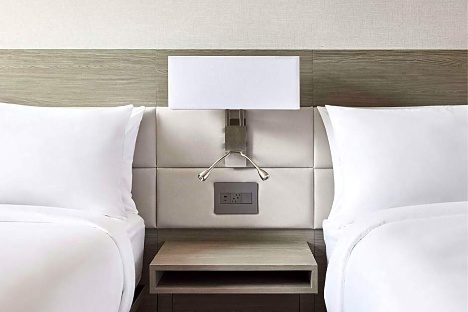 AC Hotel by Marriott St. Louis Chesterfield