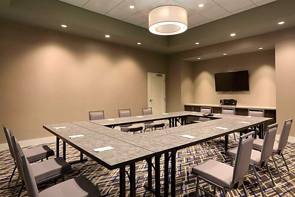 Embassy Suites By Hilton Kansas City/Olathe