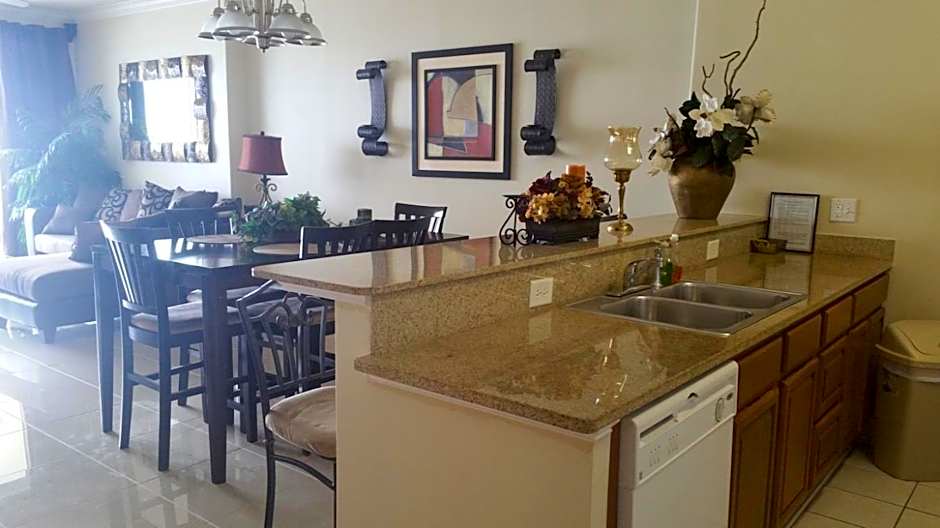 Ocean Reef 2 bedroom/2 bath!