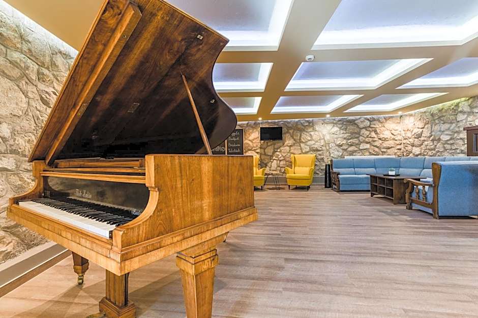 Amstel Hattyú Panzió -Érintésmentes bejelentkezés