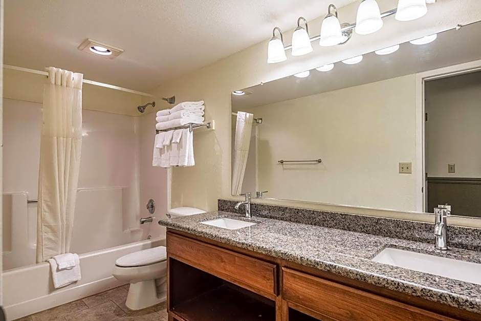 Quality Inn & Suites Coeur D'Alene