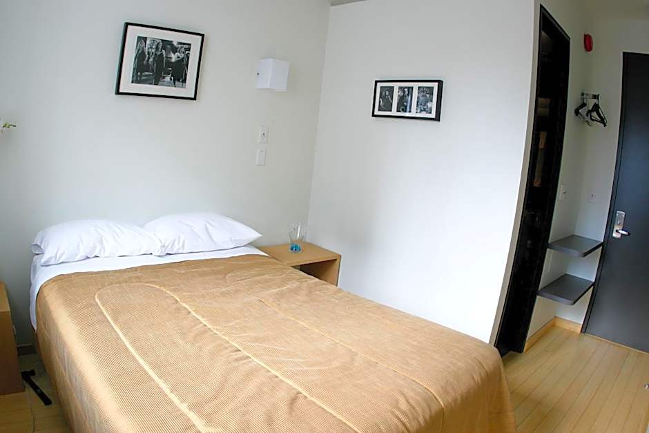 The Rex Hotel Jazz & Blues Bar