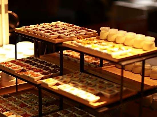 Ningbo Nantang Old Street Poning Hotel