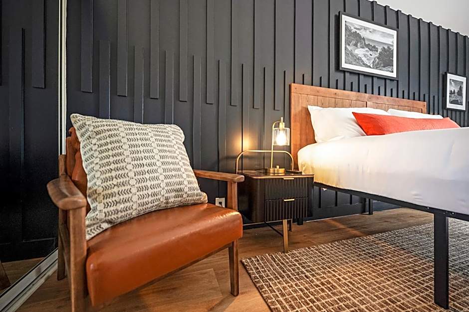 Bodega Coast Inn and Suites