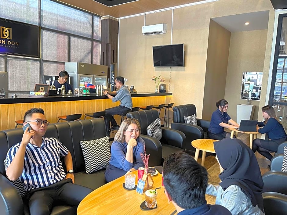 Premiere Hotel Tegal