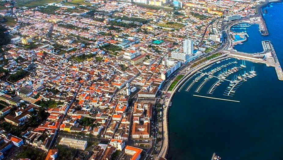 Azor International Hostel