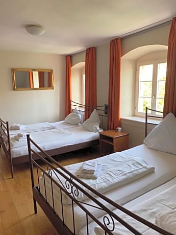 Quadruple Room with Shared Bathroom