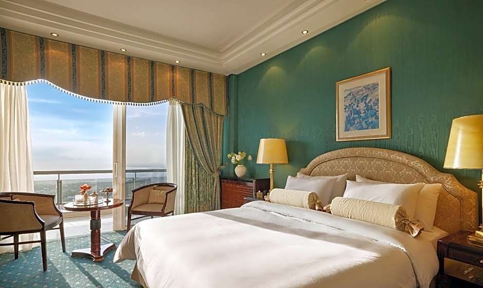 Photo 1 of 9 of Executive Suite, Sea View