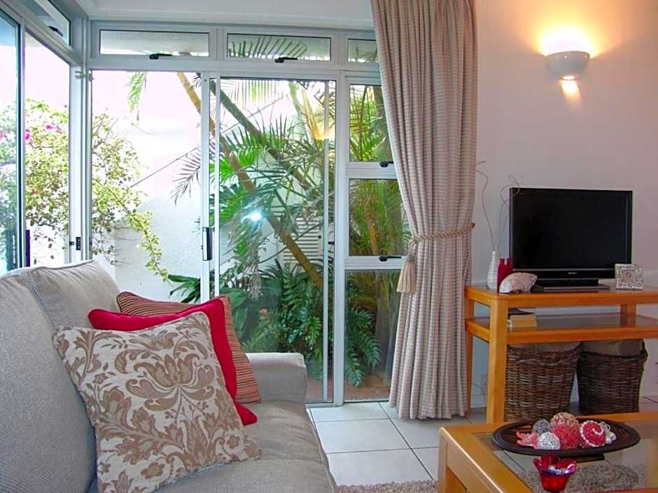 Diaz 15 House on the Bay