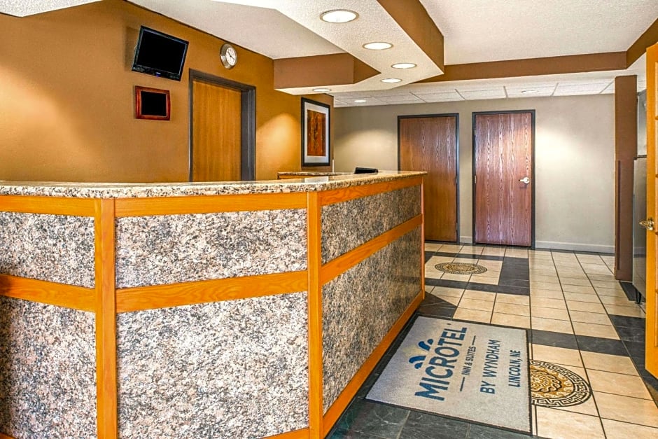 Microtel Inn & Suites By Wyndham Lincoln