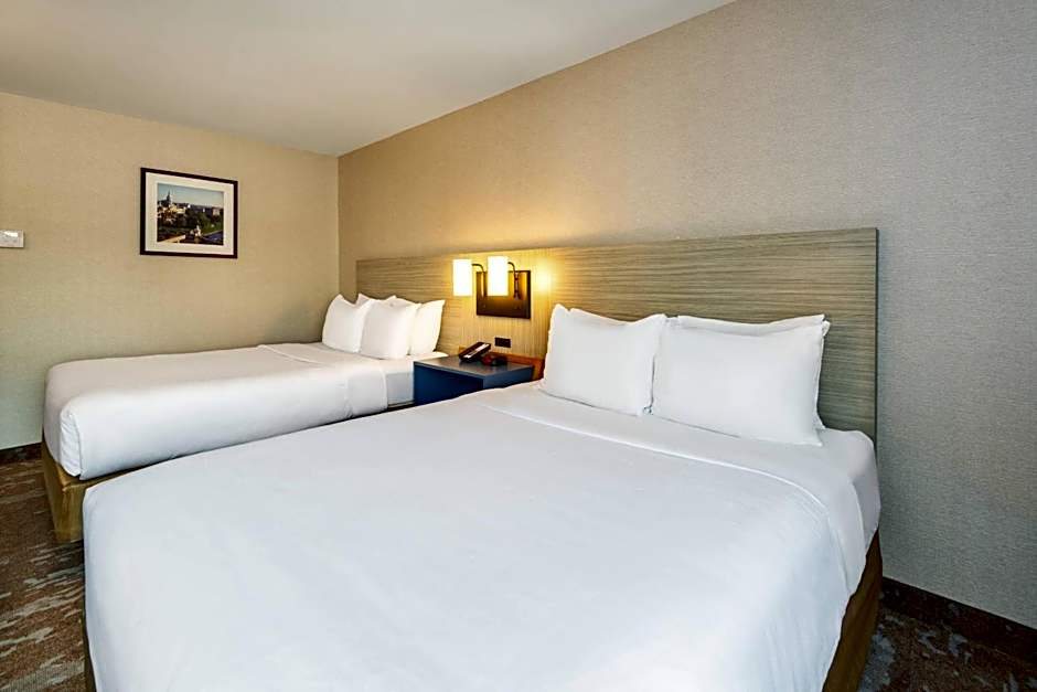 Comfort Inn Hwy. 401