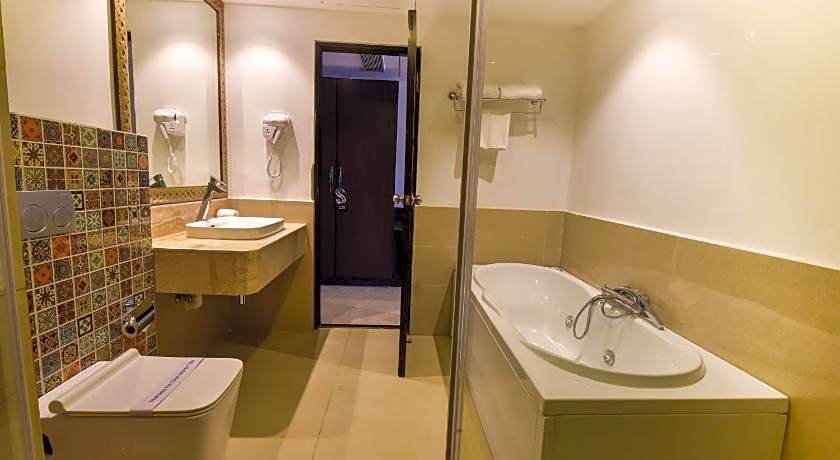 Silver Sands Serenity