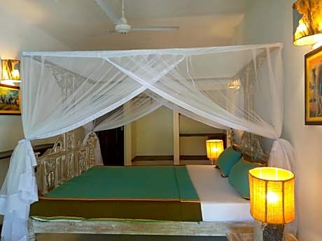 King Room with Pool View