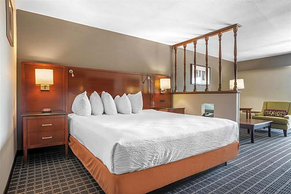 SureStay Plus Hotel by Best Western Greenwood