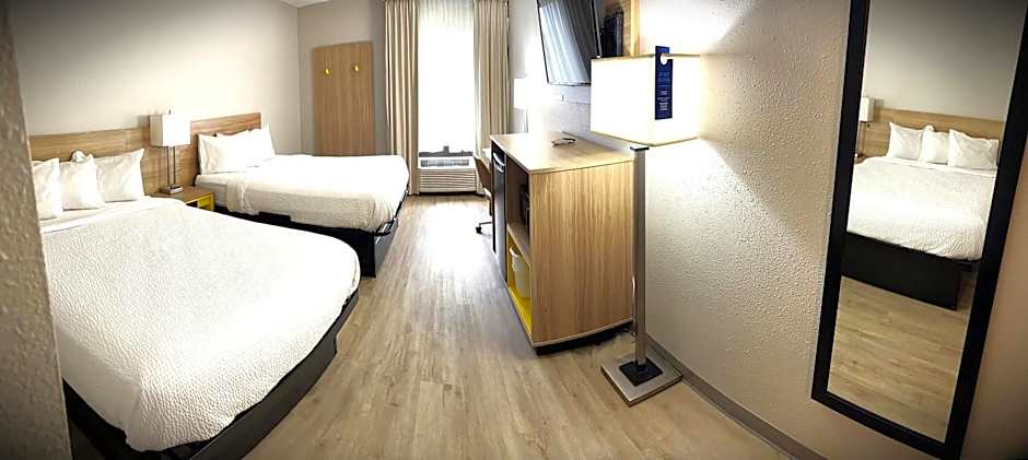Days Inn by Wyndham Fargo/West Acres