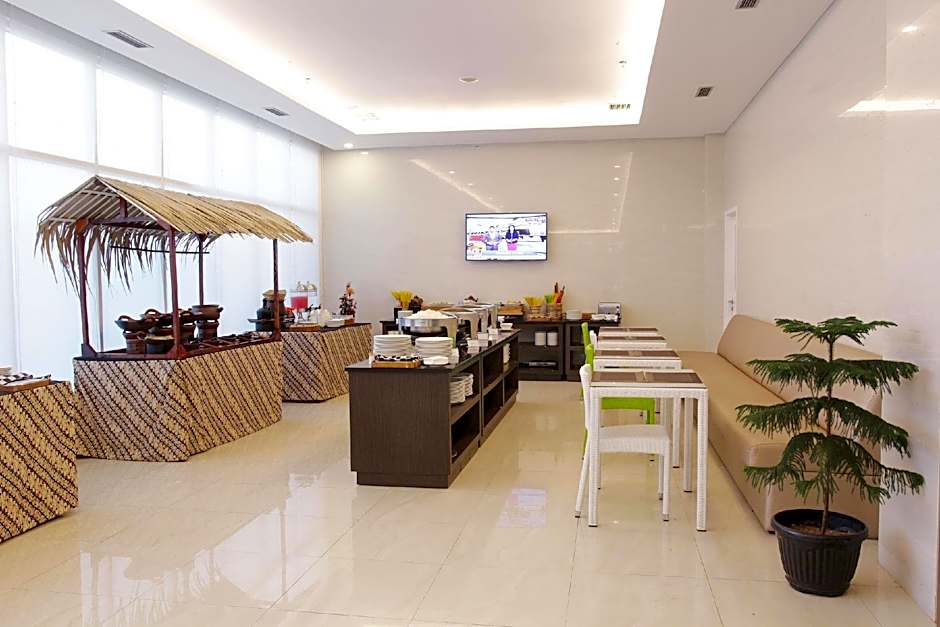 Whiz Prime Hotel Sudirman Cilacap