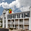 Super 8 by Wyndham Madison East
