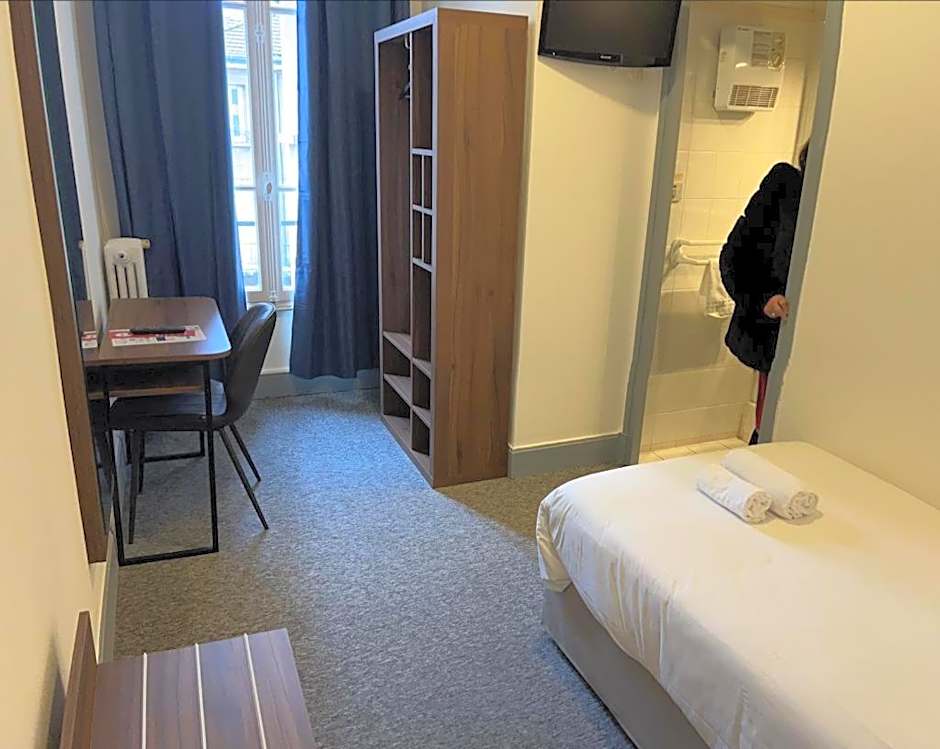 Hotel Moderne Vichy Soirée étape