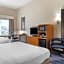 Fairfield Inn & Suites by Marriott Commerce