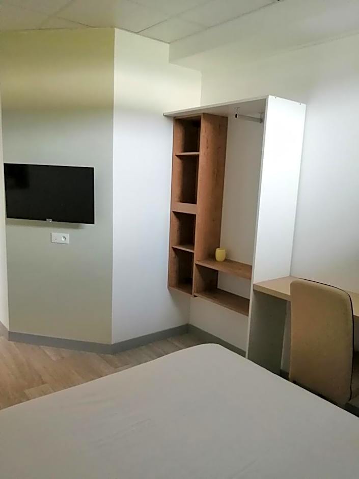 APPARTEL 76 CHAMBRES