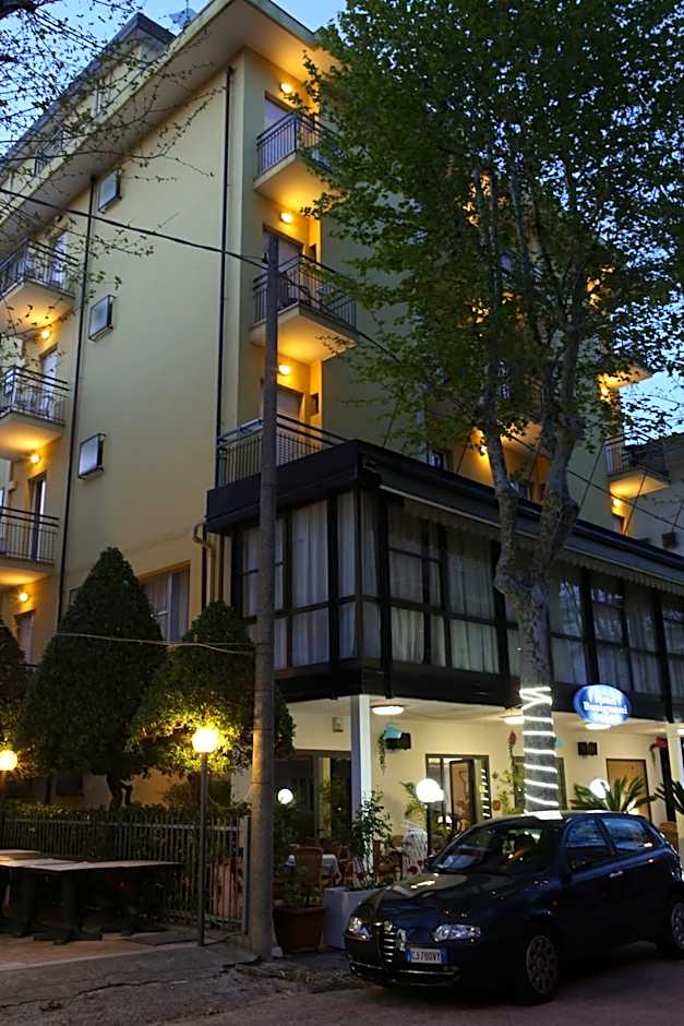 Hotel Busignani