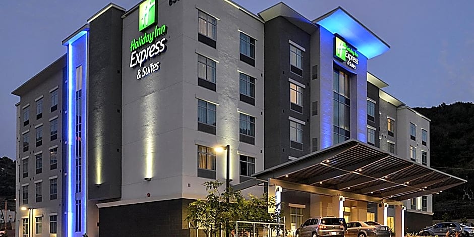 Holiday Inn Express & Suites - Jacksonville-Camp LeJeune Area, an IHG Hotel
