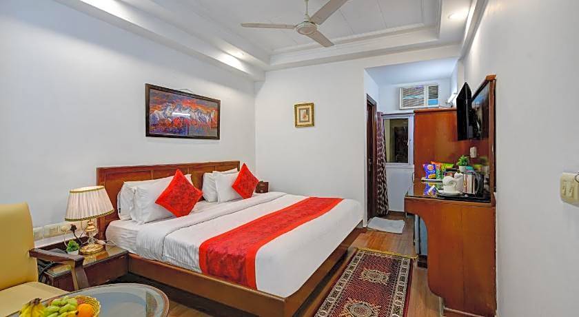 Chanchal Deluxe Hotel