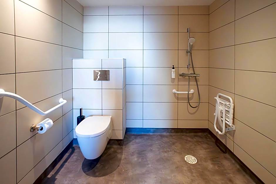 EasyHotel Marseille Euromed