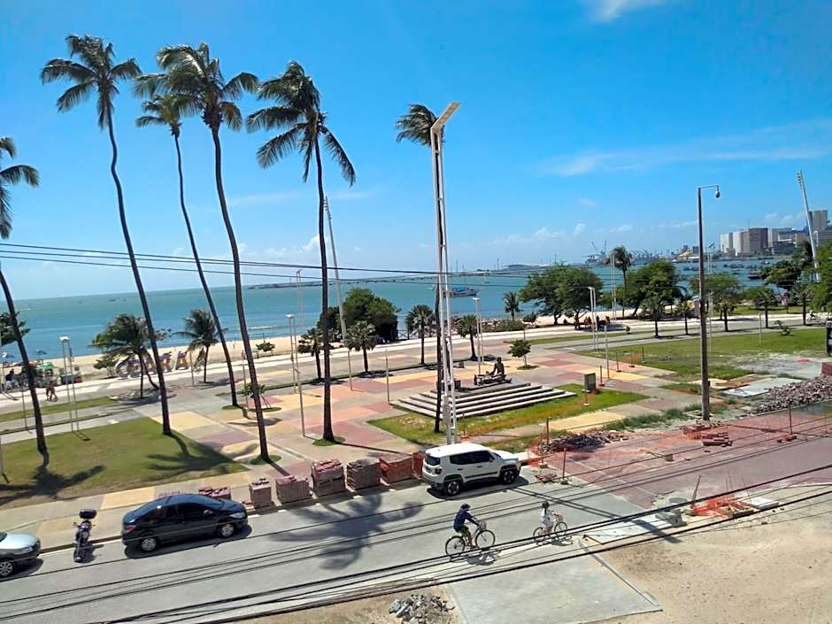 Apto Beira Mar 2102