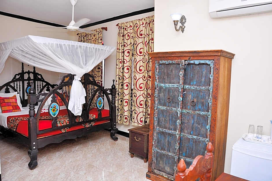 Forodhani Park Hotel