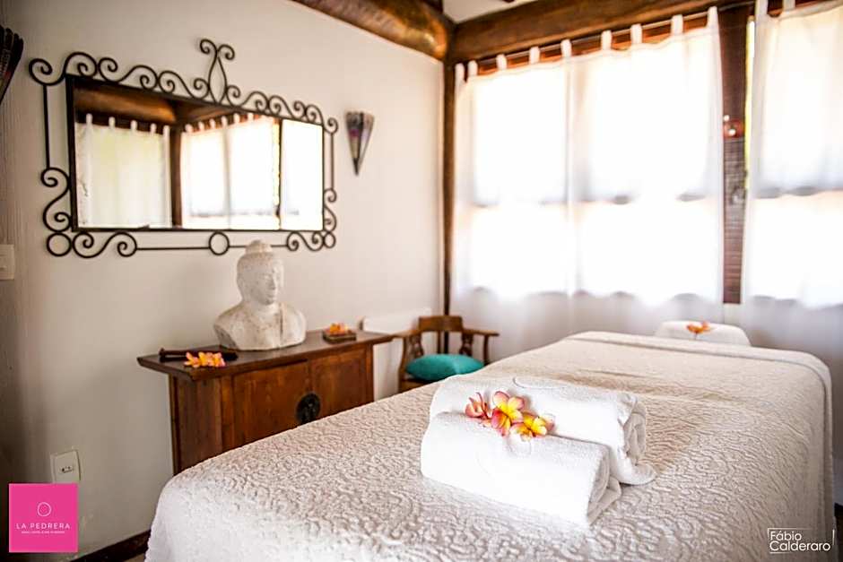 La Pedrera Small Hotel & Spa