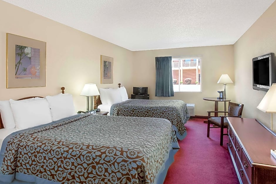 Days Inn by Wyndham Jackson
