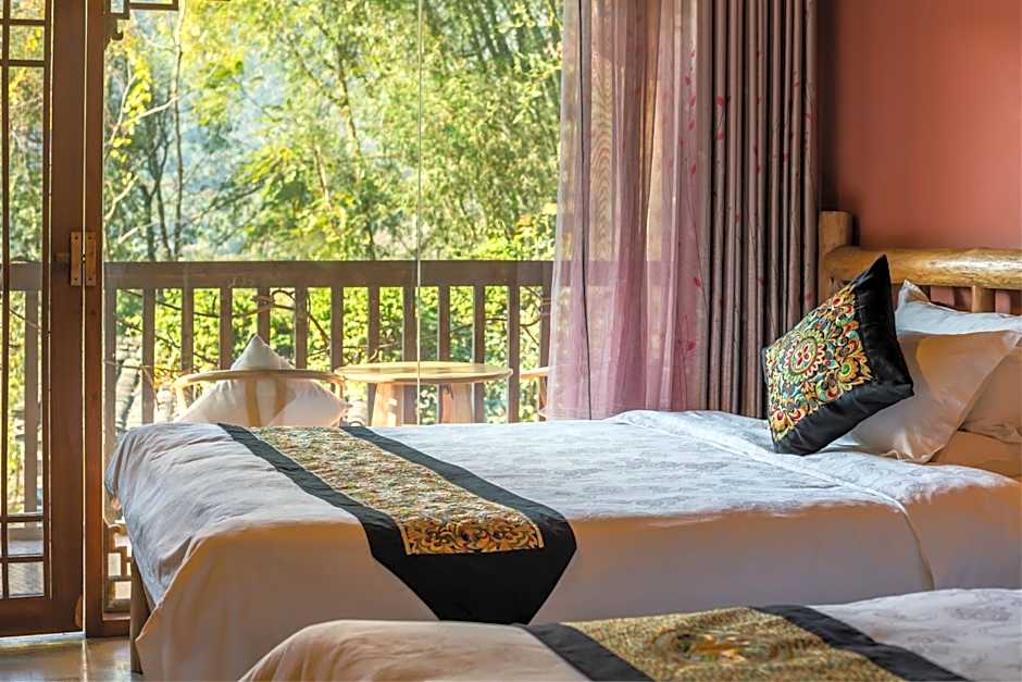 Yangshuo Tea Cozy--one way Free pick up from airport or TS 4 nights