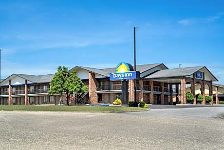 Days Inn by Wyndham Clanton AL