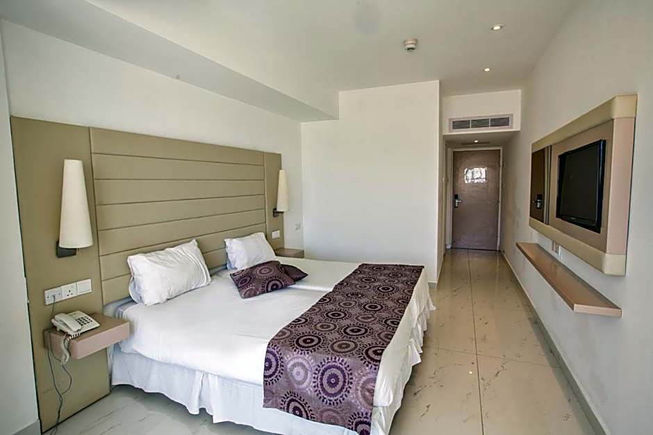 Tsokkos Protaras Beach Hotel