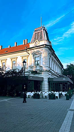 Hotel Grand Hedonist