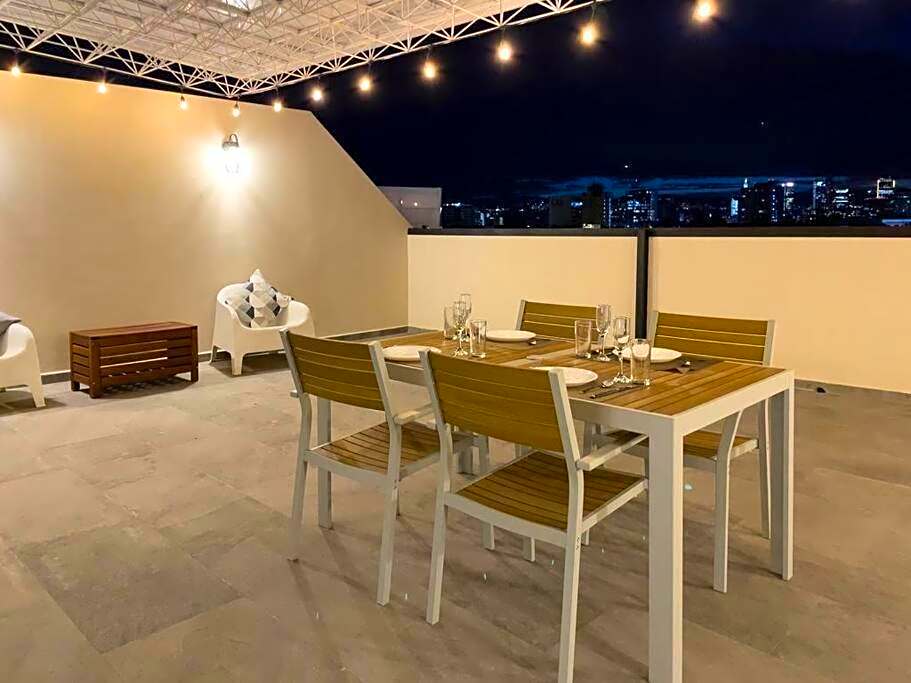 1PH Hidden gem in Centro Fits 10 private terrace